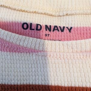 Long sleeved 5t shirt